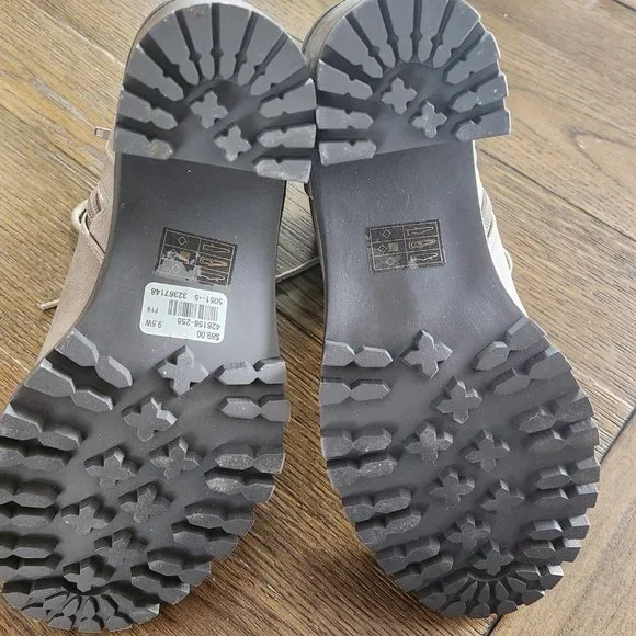 9.5 Wide Woman's Heeled Taupe Booties Addition-Elle - Picture 3 of 4